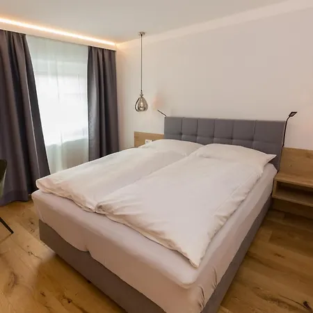 Fischer Doernbach Mini-hôtel *